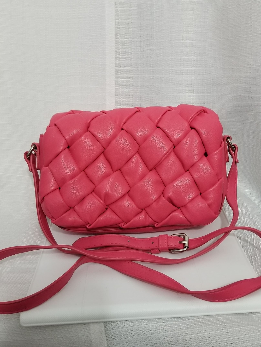 Women’s Pink Woven Crossbody Bag NWOT